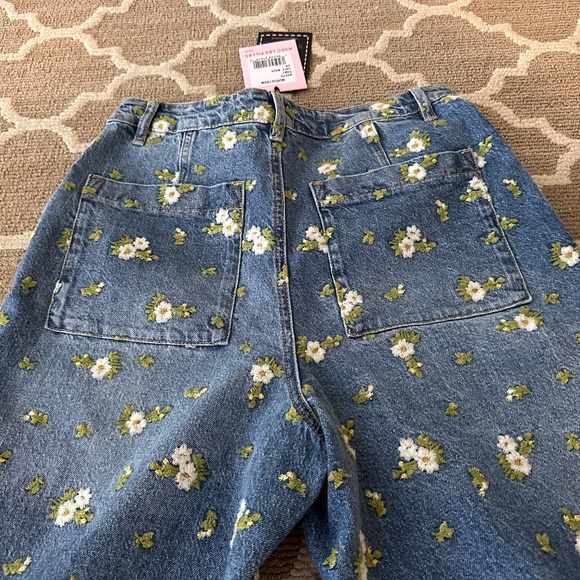 Avec les filles Embroidered Barrel leg jeans size 28 - Picture 8 of 8
